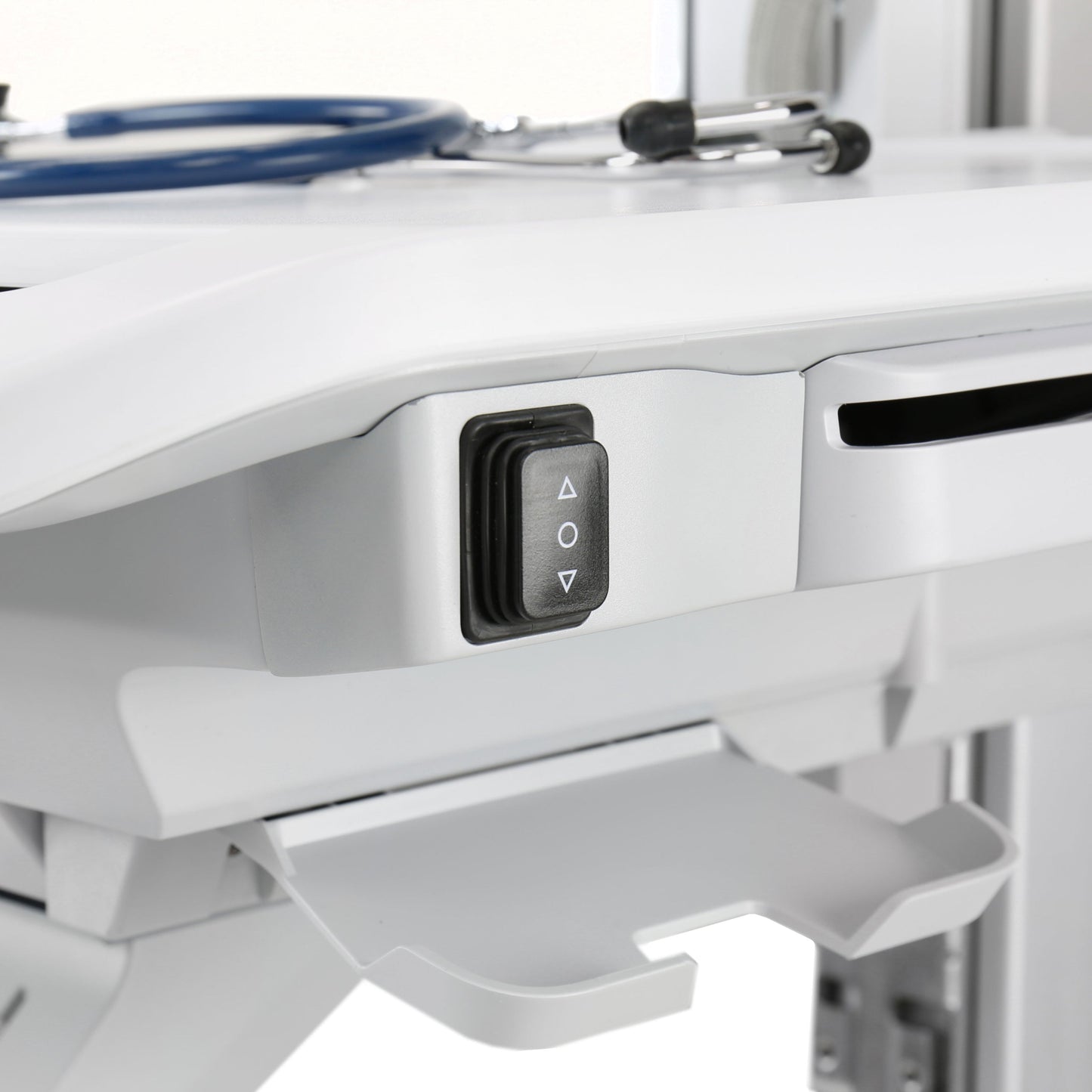 Ergotron StyleView Electric Lift Cart with Pivot LiFe Powered 4 Drawers (3x1+1)