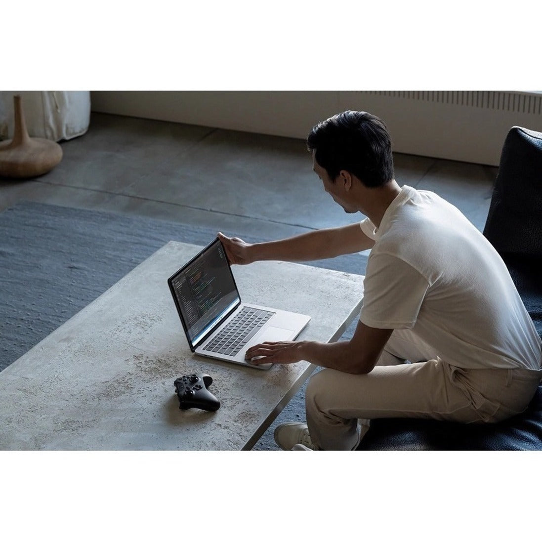 Microsoft Surface Laptop Studio 14.4" Touchscreen Convertible 2 in 1 Notebook - 2400 x 1600 - Intel Core i7 11th Gen i7-11370H Quad-core (4 Core) - 32 GB Total RAM - 2 TB SSD - Platinum - TAA Compliant