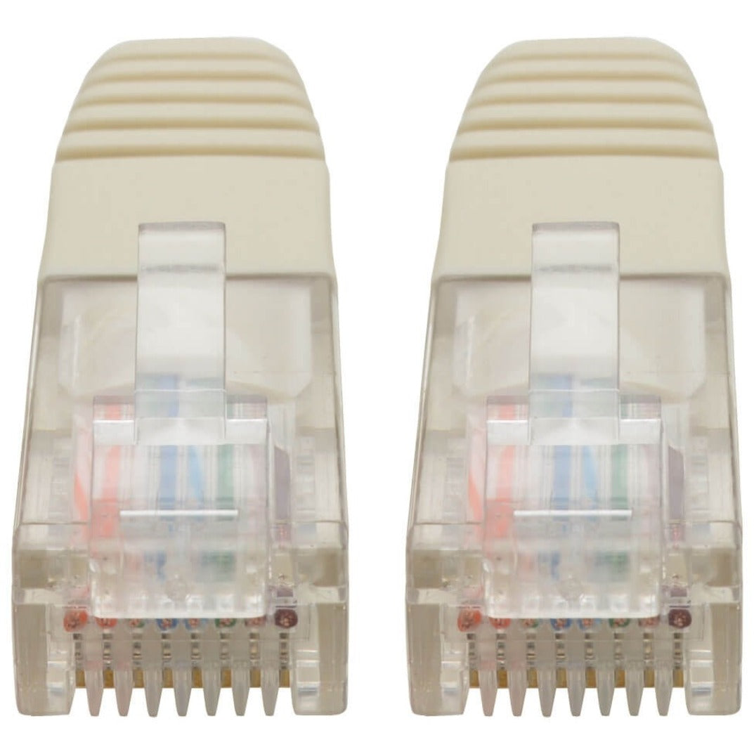 Tripp Lite Cat5e 350 MHz Molded (UTP) Ethernet Cable (RJ45 M/M) PoE White 7 ft. (2.13 m)