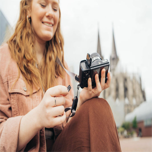 64GB Premium microSDXC Memory Card with Adapter UHS-I V10 U1 Class 10