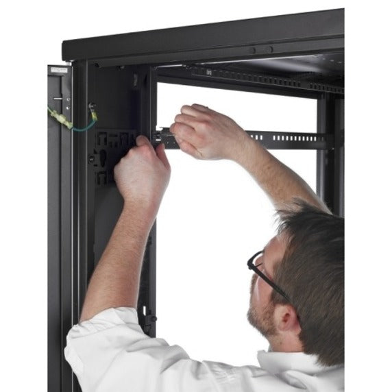 APC by Schneider Electric Netshelter SV Rack Cabinet