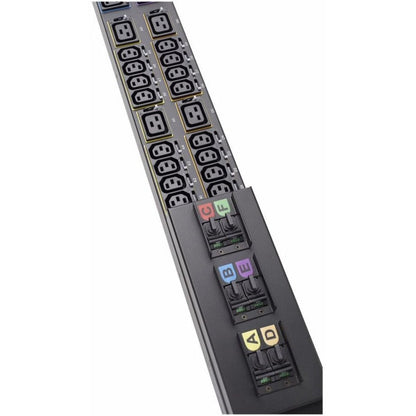 Eaton fuse disconnect rack PDU 0U Hardwired input 17.3 kW max 230/400V 24A Hardwired Three-phase Outlets: (48) C13 Outlet grip (12) C19 Outlet grip