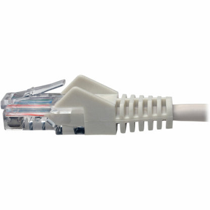 Tripp Lite Cat5e 350 MHz Snagless Molded (UTP) Ethernet Cable (RJ45 M/M) PoE White 6 ft. (1.83 m)