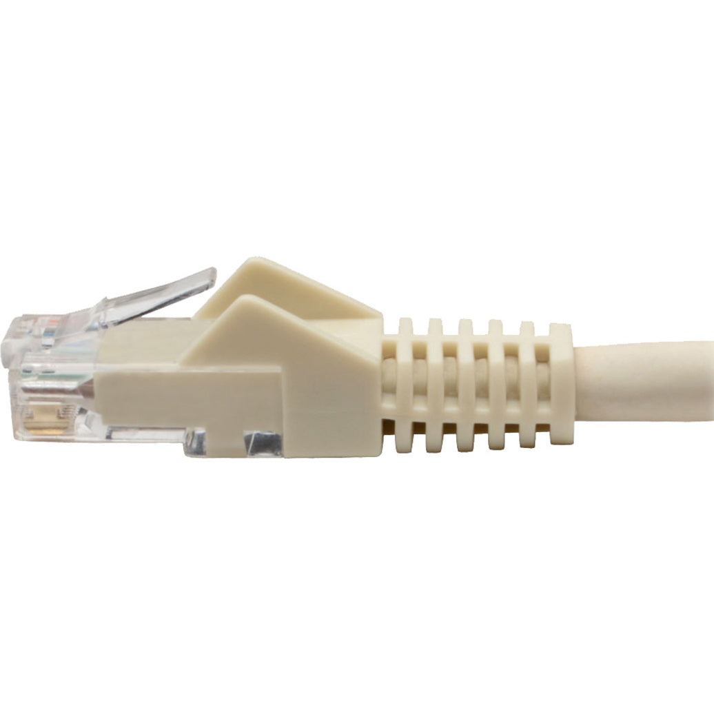 Tripp Lite Cat6 Gigabit Snagless Molded (UTP) Ethernet Cable (RJ45 M/M) PoE White 6-in. (15.24 cm)