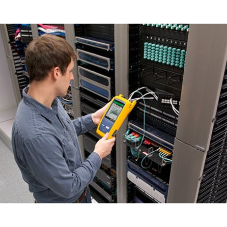 Fluke Networks OptiFiber Pro OFP2-100-QI Cable Analyzer