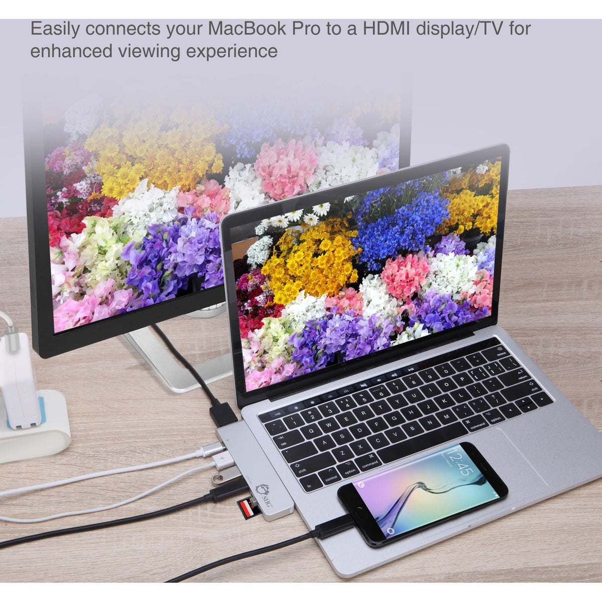 SIIG Thunderbolt 3 USB-C Hub HDMI with Card Reader & PD Adapter - Silver