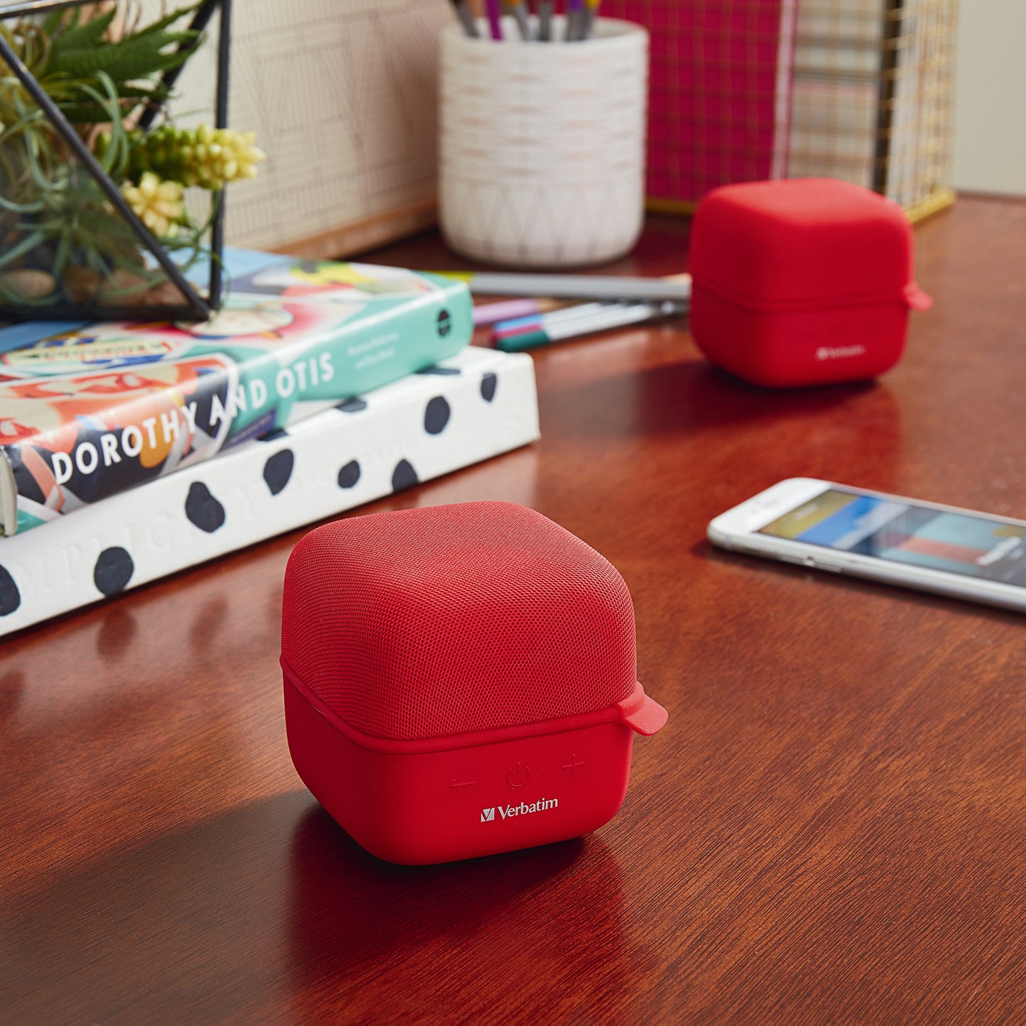 Verbatim Bluetooth Speaker System - Red