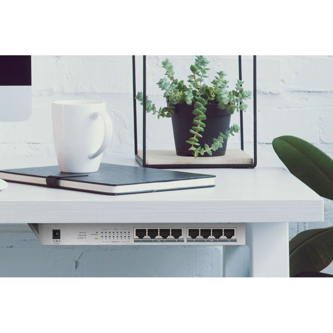 ZYXEL 8-Port GbE Unmanaged PoE Switch