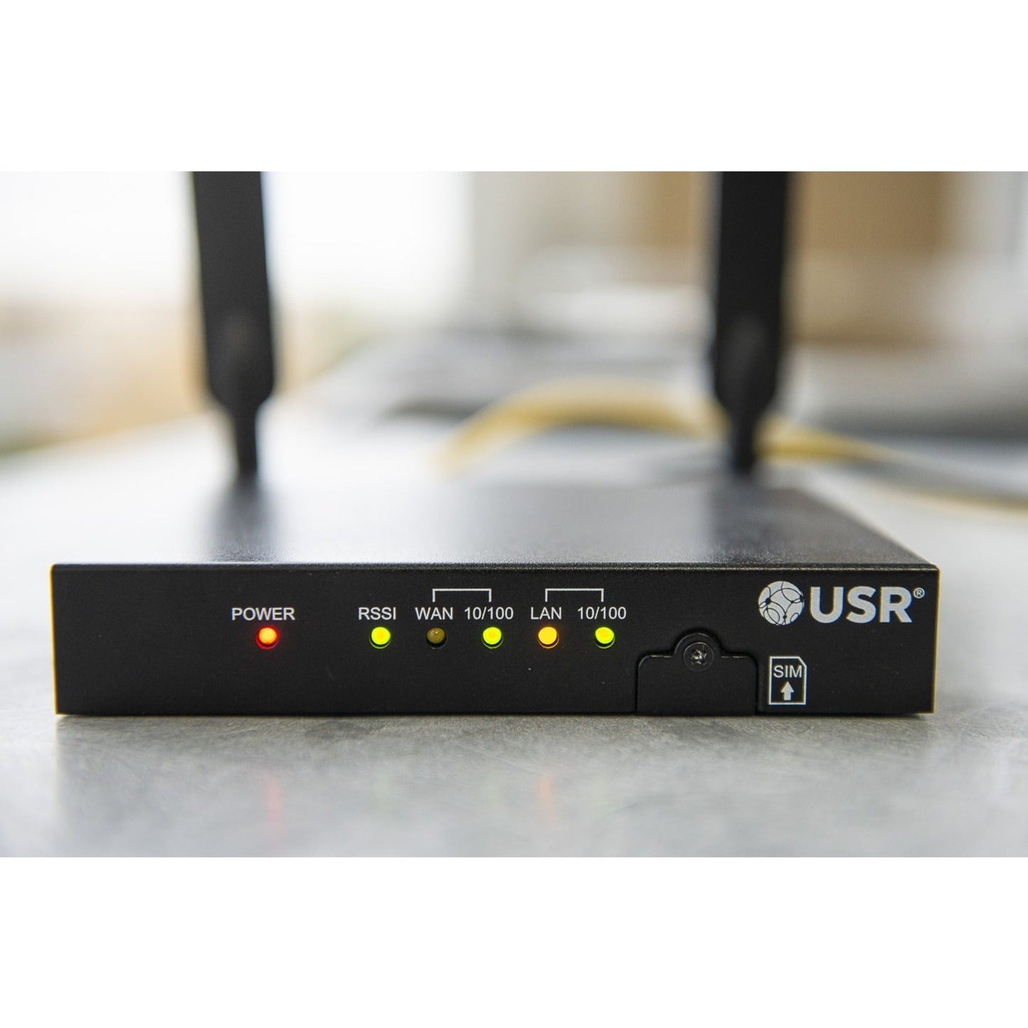 USRobotics Courier USR3513 1 SIM Cellular Ethernet Modem/Wireless Router