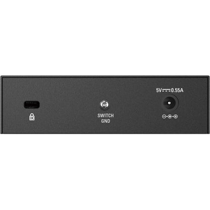 D-Link DES-105 5-Port 10/100 Unmanaged Metal Desktop Switch