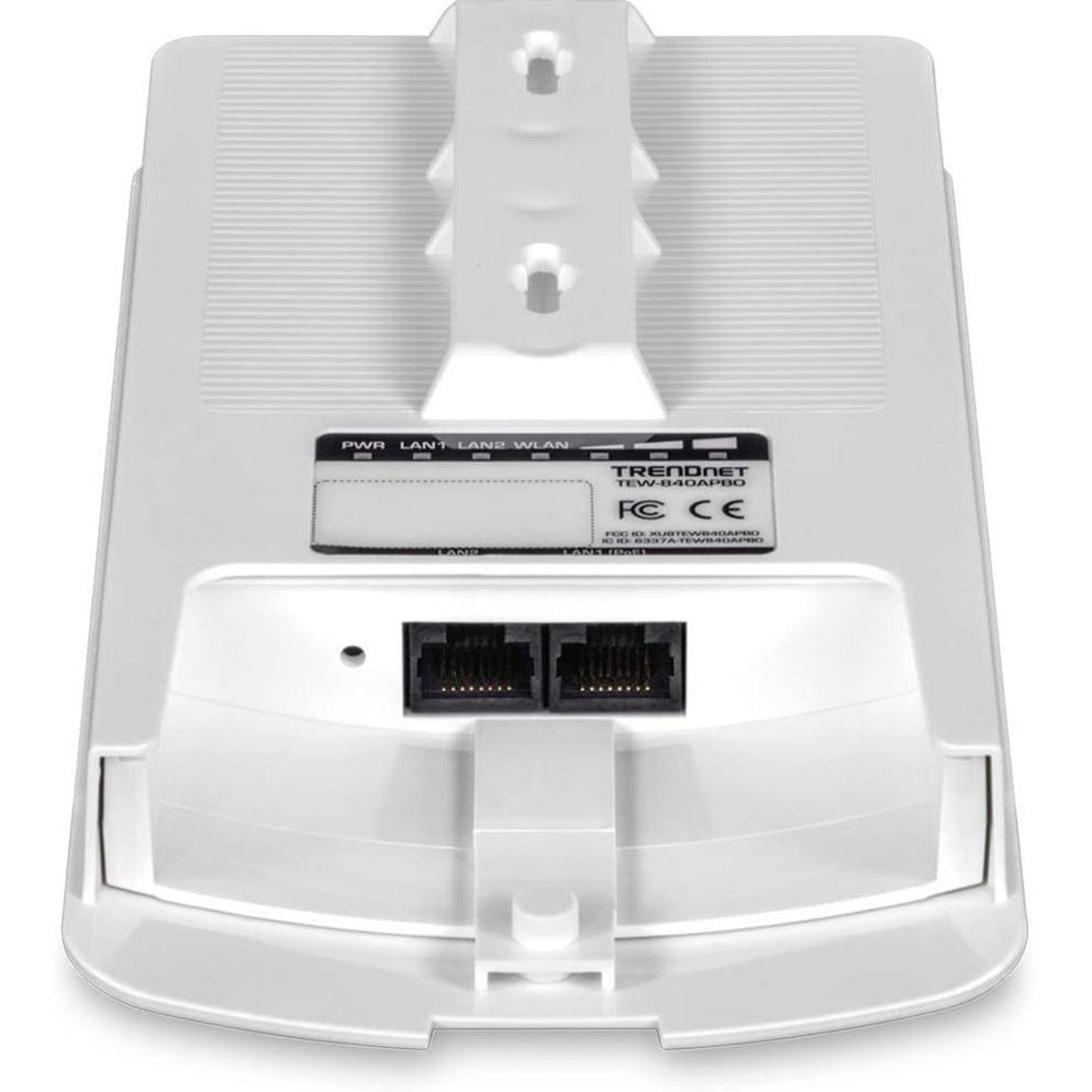 TRENDnet 14 DBI WiFi AC867 Outdoor Directional Poe Access Point; 14 DBI Directional Antennas; for Point-to-Point WiFi Bridging Applications; 5GHz; AC867; TEW-840APBO