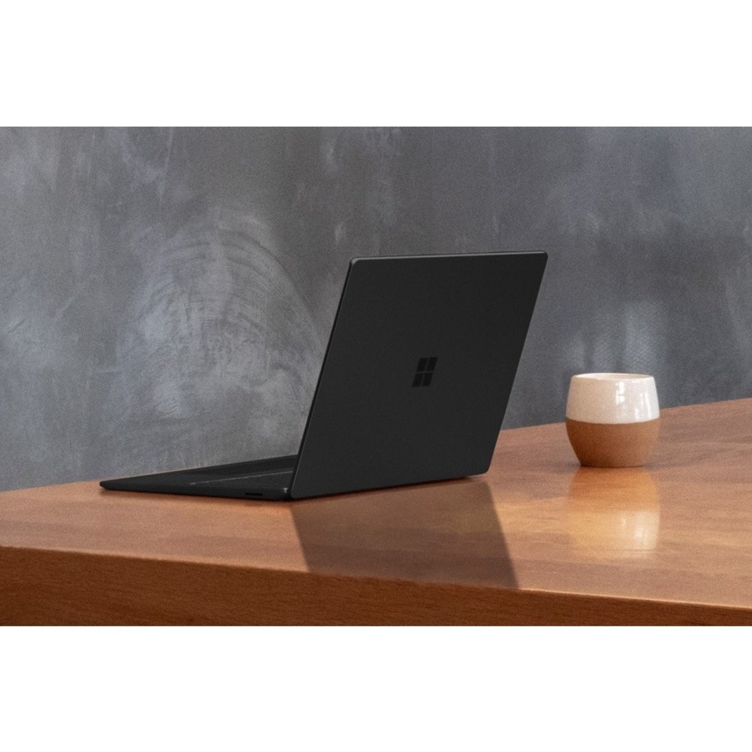 Microsoft Surface Laptop 3 13.5" Touchscreen Notebook - 2256 x 1504 - Intel Core i7 10th Gen i7-1065G7 Quad-core (4 Core) 1.30 GHz - 16 GB Total RAM - 256 GB SSD - Matte Black