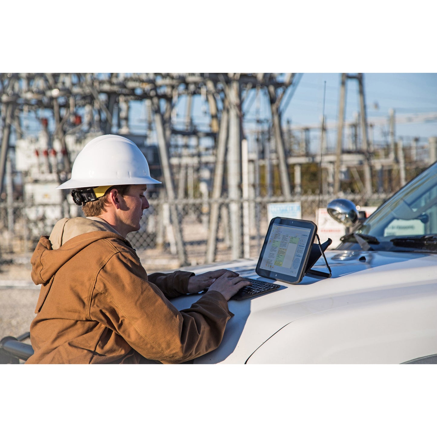 Xplore XSLATE R12 Tablet - 12.5" - Core i5 - 8 GB RAM - 128 GB SSD - Windows 8.1 Pro - 4G