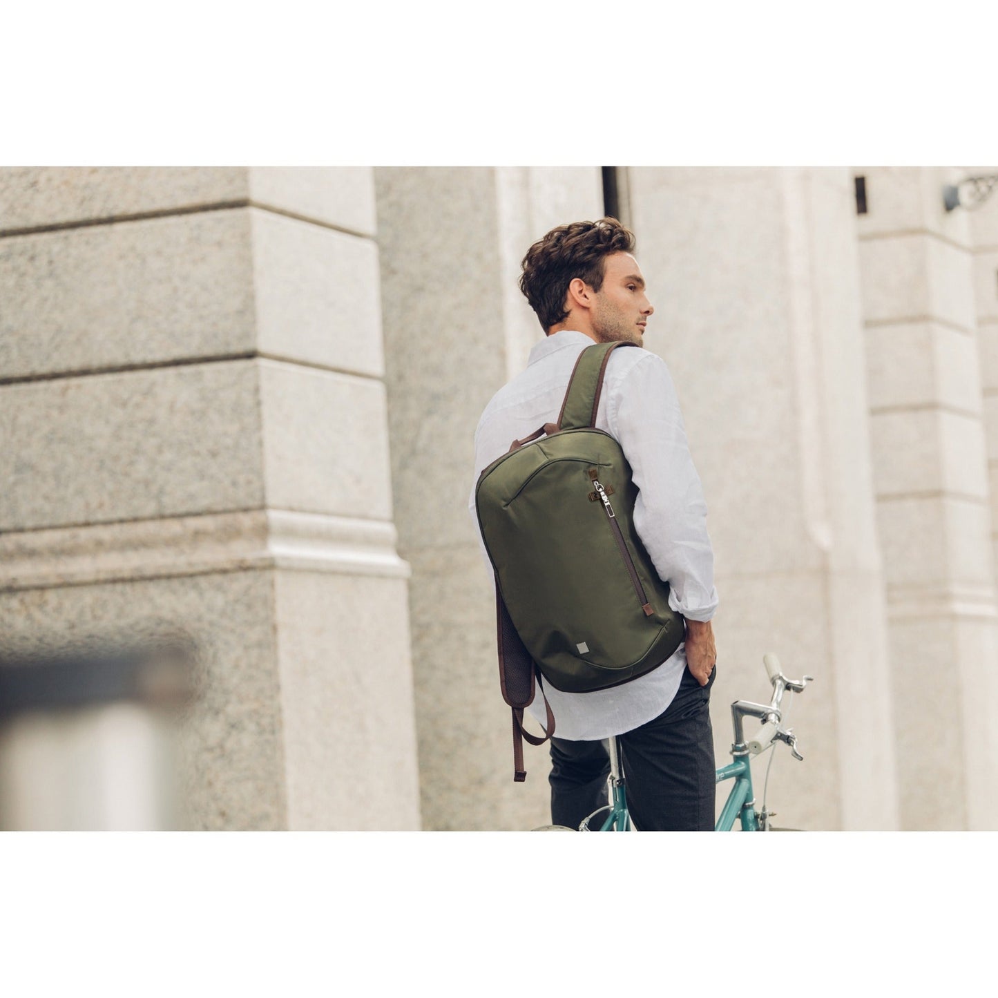 Moshi Hexa Lightweight Backpack - Forest Green for Laptops up to 15"  Single-panel Construction Weather-resistant RFID Pocket