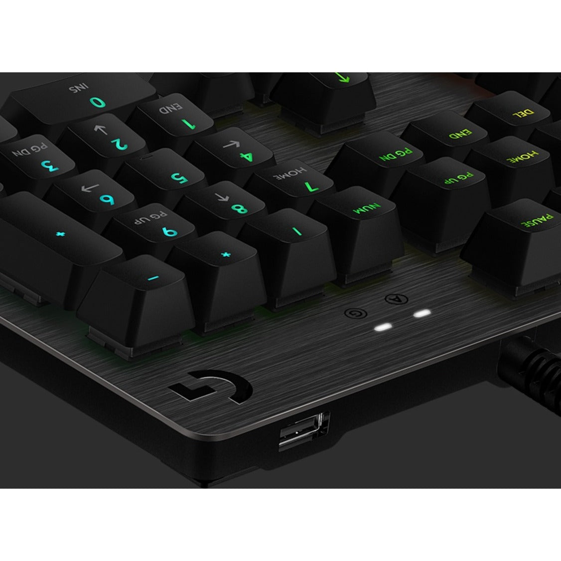 Logitech G512 CARBON LIGHTSYNC RGB Mechanical Gaming Keyboard with GX Brown switches and USB passthrough (Tactile)