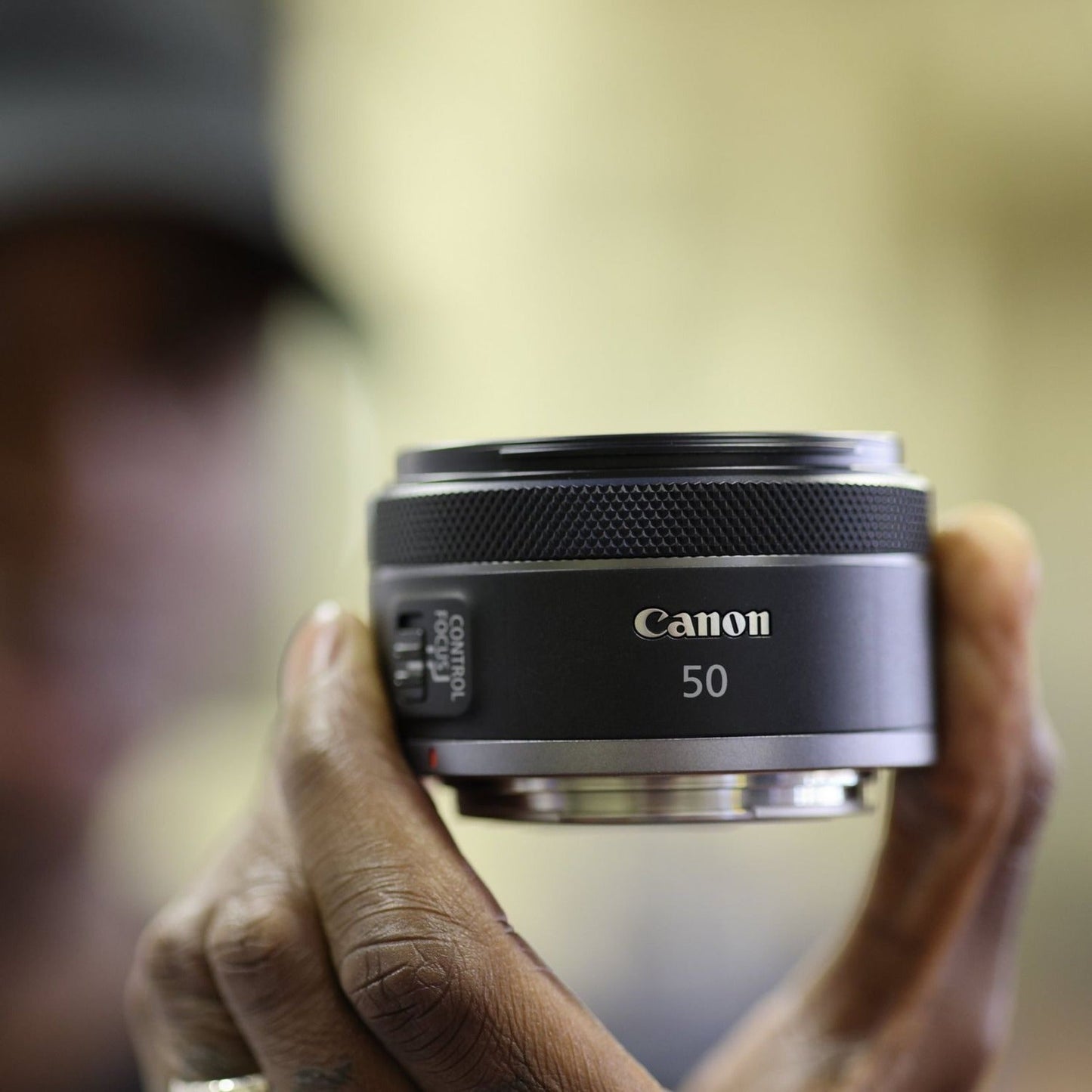 Canon - 50 mm - f/22 - f/1.8 - Fixed Lens for Canon RF