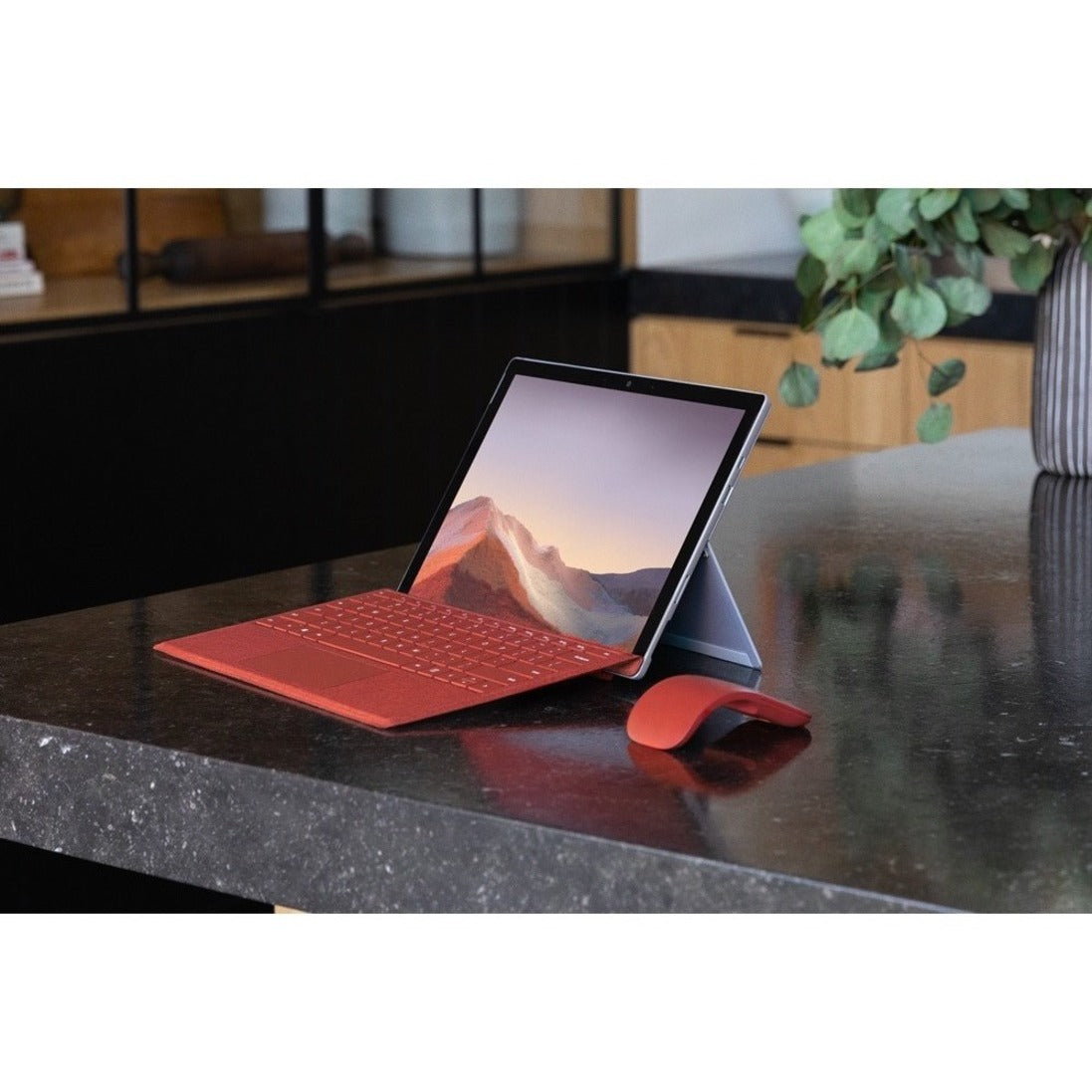 Microsoft Surface Pro 7+ Tablet - 12.3" - Core i7 11th Gen i7-1165G7 Quad-core (4 Core) 2.80 GHz - 16 GB RAM - 256 GB SSD - Windows 10 Pro - Platinum