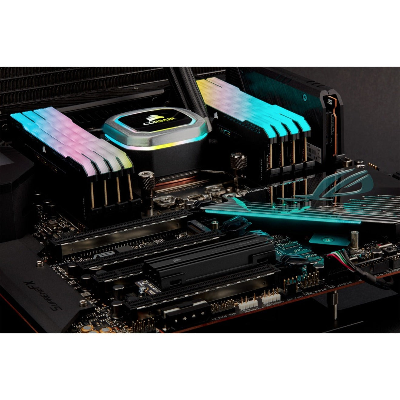 Corsair MP600 PRO 1 TB Solid State Drive - M.2 2280 Internal - PCI Express NVMe (PCI Express NVMe 4.0 x4)