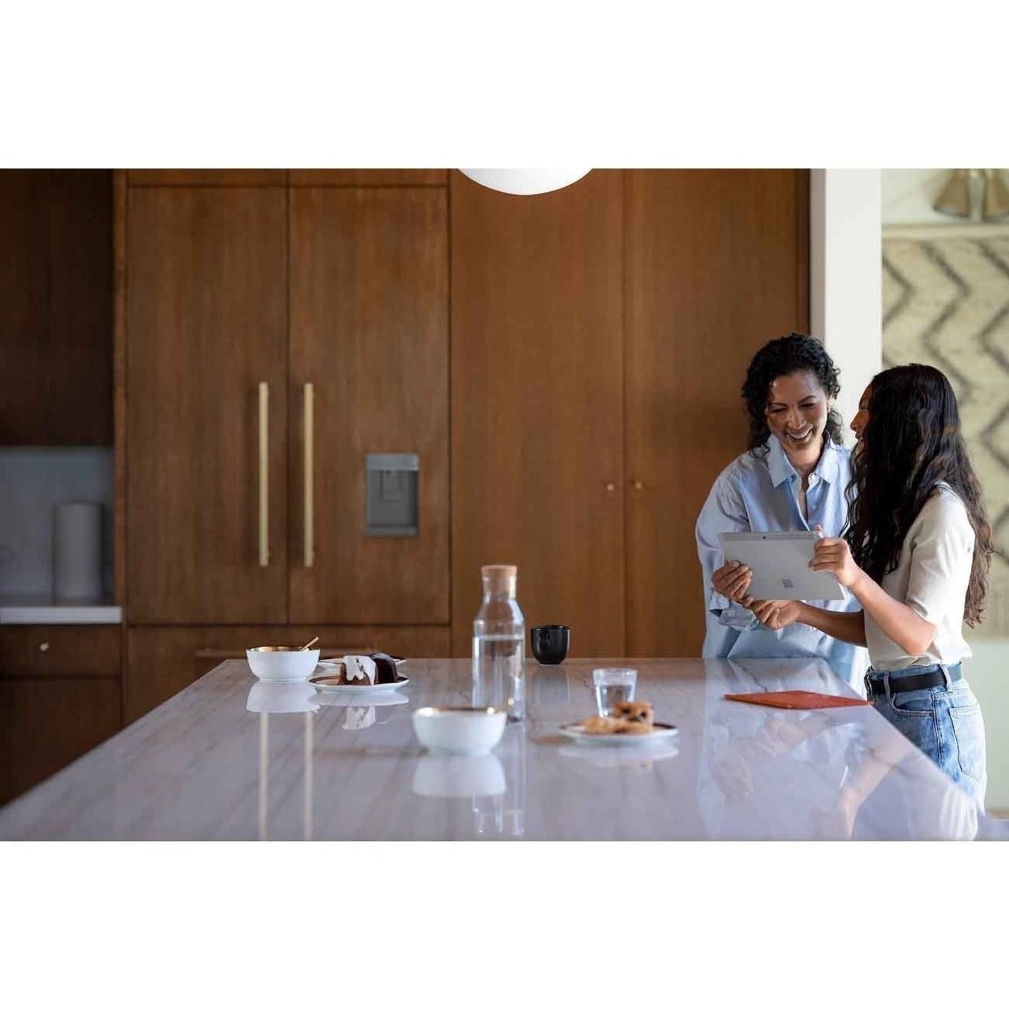 Microsoft Surface Go 3 Tablet - 10.5" - Core i3 10th Gen i3-10100Y Dual-core (2 Core) 1.30 GHz - 8 GB RAM - 128 GB SSD - Windows 10 - Platinum - TAA Compliant