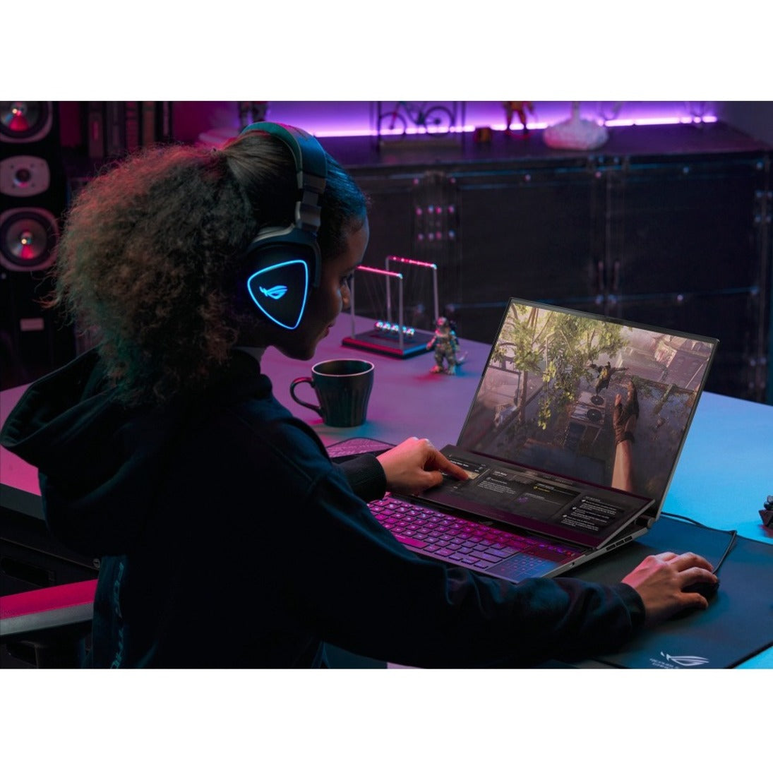 Asus ROG Zephyrus Duo 16 GX650 GX650RM-ES74 16" Gaming Notebook - WUXGA - 1920 x 1200 - AMD Ryzen 7 6800H Octa-core (8 Core) - 16 GB Total RAM - 1 TB SSD