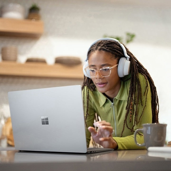 Microsoft Surface Laptop 5 13.5" Touchscreen Notebook - 2256 x 1504 - Intel Core i7 12th Gen i7-1265U - Intel Evo Platform - 16 GB Total RAM - 256 GB SSD - Platinum