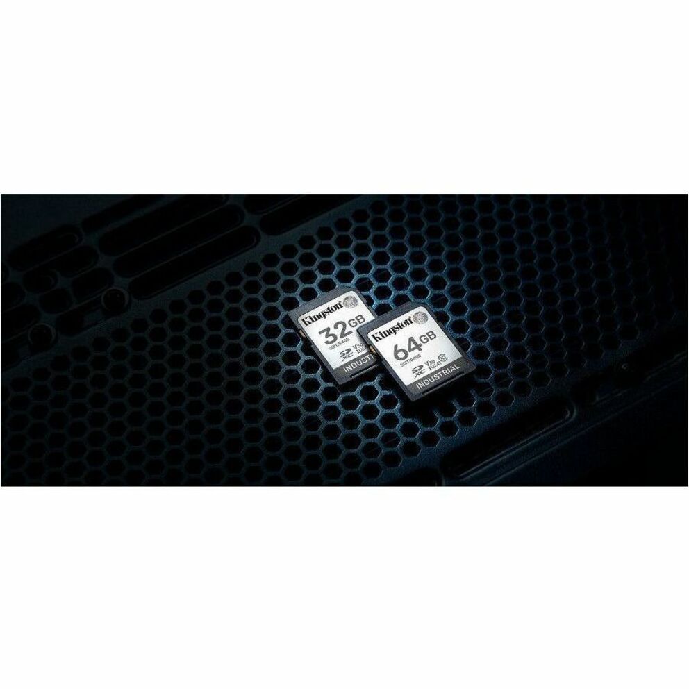 Kingston Industrial 64 GB Class 10/UHS-I (U3) V30 SDXC