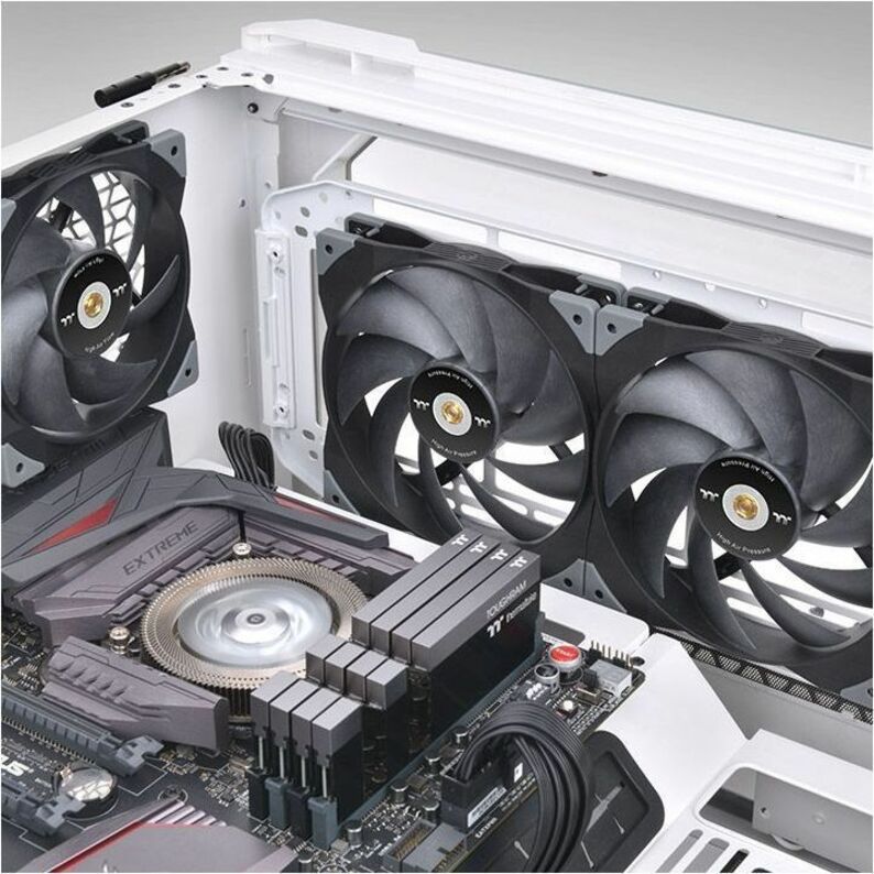 Thermaltake SWAFAN GT14 Cooling Fan - 1 Pack