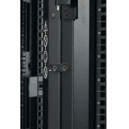 APC NetShelter SX Deep Rack Enclosure With Sides