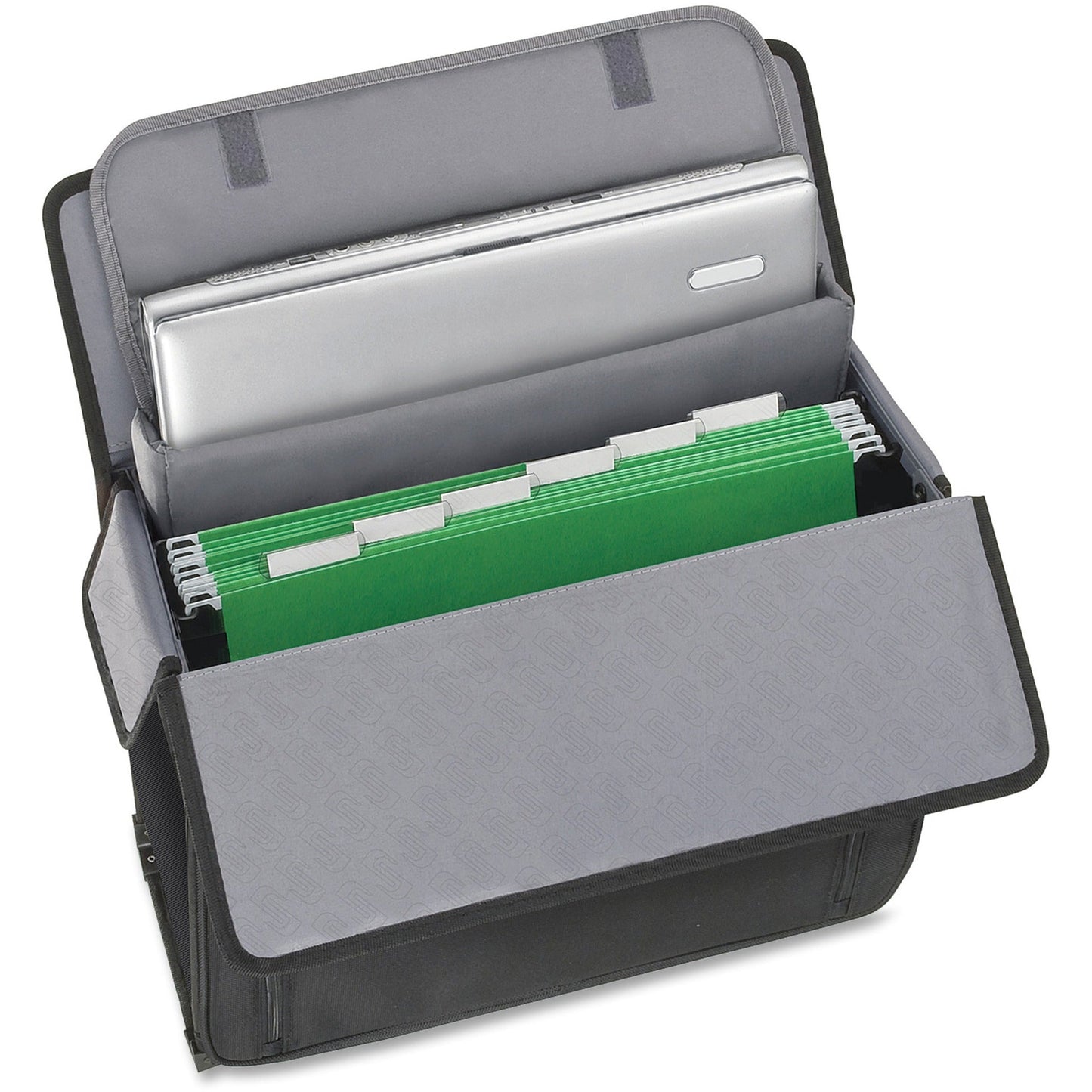 Solo Classic Carrying Case (Roller) for 15.4" to 17" Notebook - Black